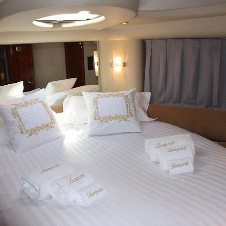 Porto Private Yacht- Accommodation Douro River Екстер'єр фото