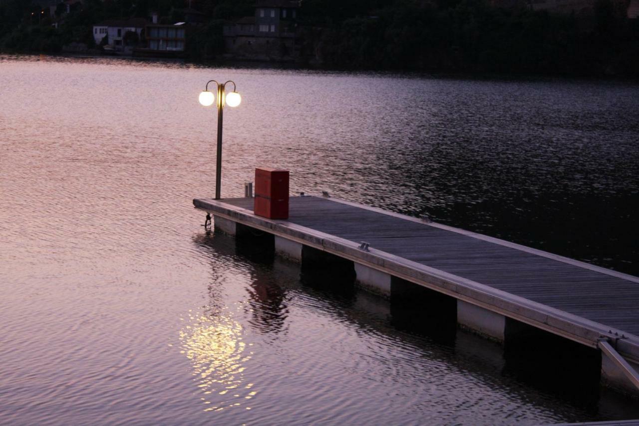 Porto Private Yacht- Accommodation Douro River Екстер'єр фото